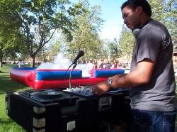 foam machine pit party dj